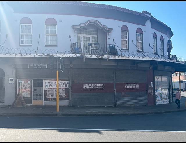 509M² BUILDING FOR SALE IN BULWER